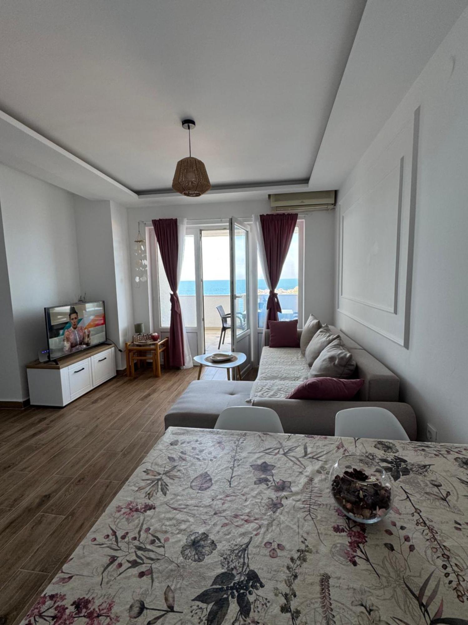 Pine&Sea Beach Retreat Sveti Stefan Exterior photo